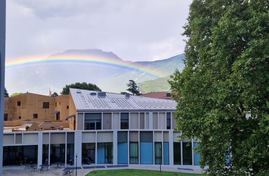 Installazione Arcobaleno presso la struttura