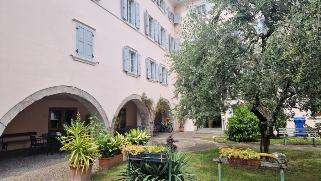 Portico di Casa Mielli