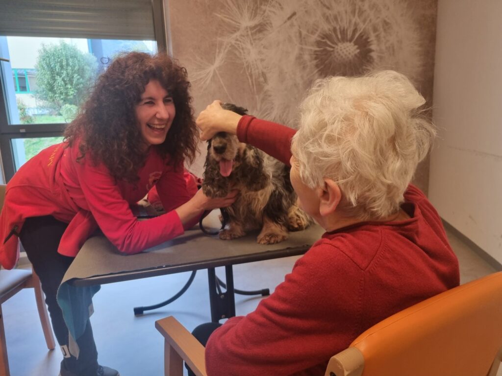 Attività di pet therapy in struttura